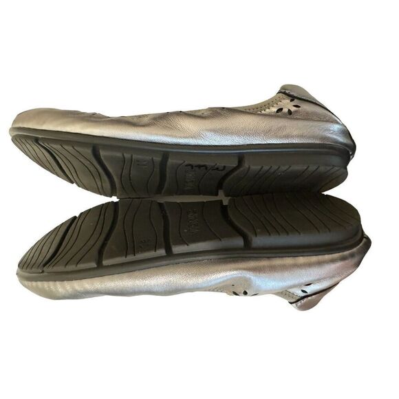 Vionic Geneva Metallic Sz 7 Women's Perf Leather Ballet Flat Shoe Pewter - Picture 6 of 7